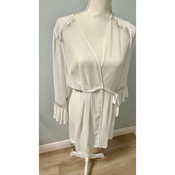 Vintage Seductive Wear by Cinema Etoile Sheer White Medium Bridal Robe - Picture 11 of 11
